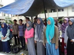 Acara Bedah Buku "Dari Palestina Hingga Kawasan Geronggong" dan Bazar Buku Murah ALA Mahasiswa SPI Fak. UAD IAIN Syekh Nurjati Cirebon.