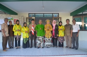 Upacara Adat guna menyambut kedatang tamu Tim Asesor BAN-PT.