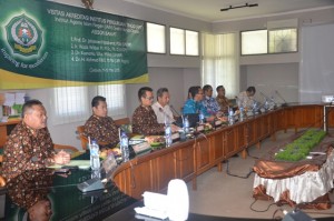 Pejabat Rektorat hadir dalam acara AIPT Tahun 2015.