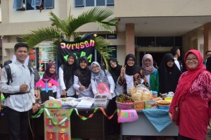 Prodi PGRA membuka stand di acara Family Gathering