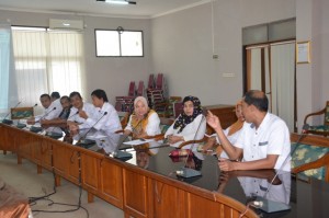 Bagian Umum dan Humas sebagai peserta sosialisasi.