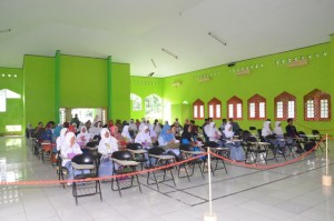 Peserta lomba Puisi dalam acara Gebyar Maulid nabi se-Jawa Barat tahun 2016.