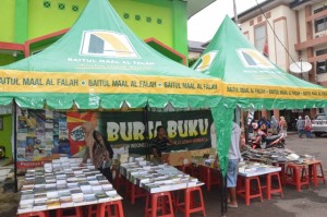 Bazar Buku dalam acara Gebyar Maulid Nabi se-Jawa Barat 2016.