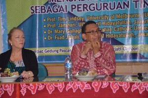 Rektor IAIN Dr. H. Sumanta, M. Ag memberikan sambutan dalam acara Workshop.