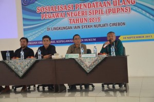 Kepala Biro AUAK memberikan sambutan dalam acara Sosialisasi PUPNS tahun 2015.