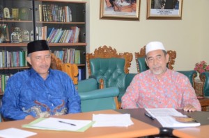 Drs. Amir, M. Ag salah satu penguji PPTQ untuk calon Warek, Dekan, Wadek dilingkungan IAIN.