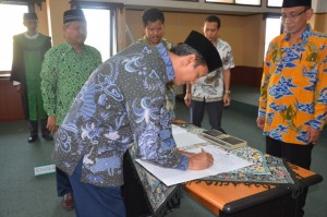 Dr. Saefuddin Zuhri, M. Ag sebagai Wakil Rektor I Bidang Akademik