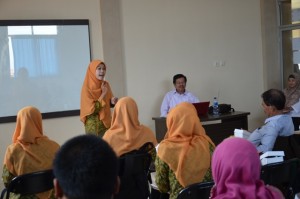 Tim Assesor BAN-PT Prof. Dr. Yalvema Miaz, MA., Ph.D melaksanakan Visitasi dengan Alumni, Stakeholder dan Pengguna Jurusan PGMI.