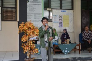 Tim Assesor BAN-PT Syamsun Ni'am, Dr., M. Ag memberikan sambutan dalam acara Visitasi dan Akreditasi Jurusan PAI FITK.