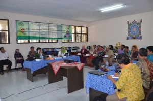 Tim Assesor BAN-PT memulai acara Visitasi dan Akreditasi Jurusan PAI FITK Tahun 2016.