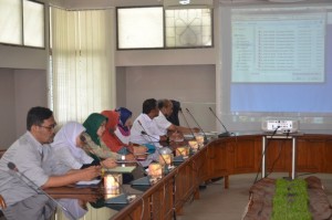 Peserta rapat evaluasi triwulan pertama pelaksanaan anggaran tahun 2016. 
