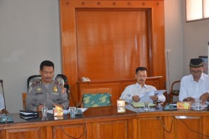 AIPTU M. SUKRIM sebagai Koordinator Keamanan dalam acara Wisuda Sarjana dan Magister ke-XIII Tahun 2016.
