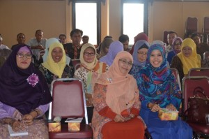 Para Dosen yang menjadi peserta Workshop yang diadakan LPPM.