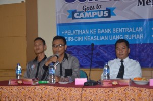 Ketua Gen BI IAIN Syekh Nurjati Cirebon Agus Nurahman Siddik dalam acara Sosialisasi Beasiswa Bank Indonesia Tahun 2016.