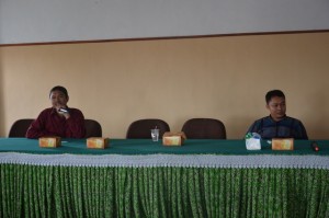 Kasturi, S. Pd.I staff kepegwaian membuka acara Sosialisasi Pengisian LKH dan SKP CPNS Reguler dan K2 Tahun 2015.
