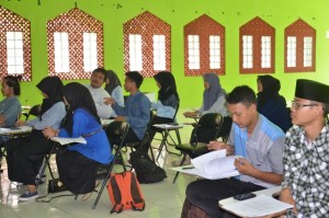 Pengurus dan Anggota Koperasi yang menjadi peserta Pendidikan Menegah Koperasi Tahun 2016.