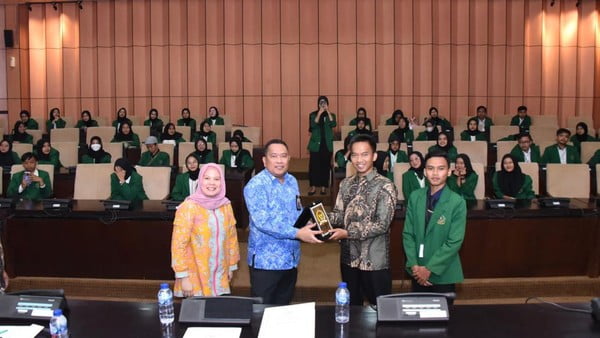 05-26-37-mahasiswa-iain-syekh-nurjati-cirebon-kunjungi-mpr-ri_169