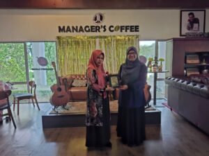 Dr. Hj. Dewi Fatmasari UIN SSC