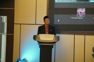 Dr. H. Saifuddin, M.Ag.