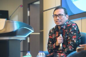 Prof. Dr. Ahmad Yani, M.Si