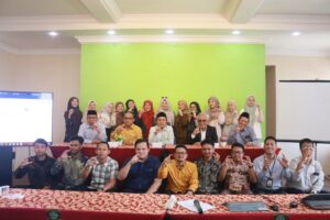 tim UI GreenMetric UIN Siber Cirebon mengikuti presentasi kesiapan tujuh indikator UI GreenMetric 2026 di Gedung LP2M