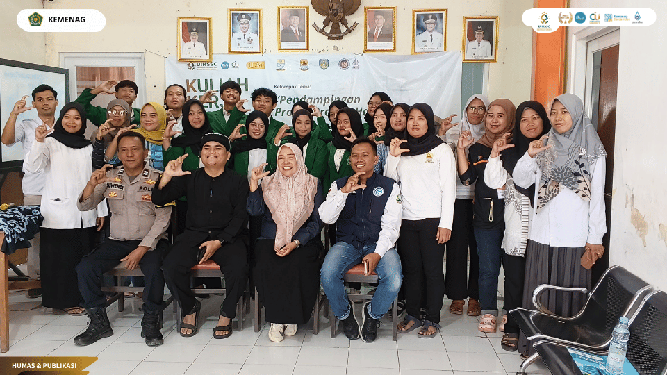 Pembukaan KKN Kelompok 110 UIN Siber Syekh Nurjati Cirebon di Desa Megu Gede Kecamatan Weru.