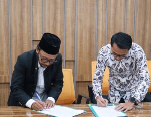 Penandatanganan nota kesepahaman kerja sama antara UIN Siber Syekh Nurjati Cirebon dan UIN Sunan Kalijaga Yogyakarta.