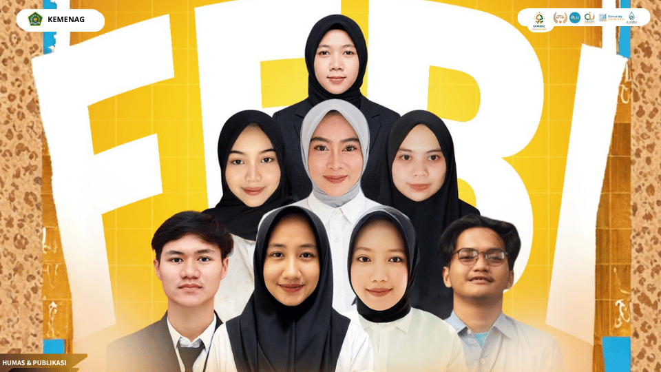 Sepuluh mahasiswa FEBI UIN Siber Syekh Nurjati Cirebon menunjukkan bukti publikasi artikel ilmiah pada jurnal nasional terakreditasi SINTA bersama Dekan FEBI.