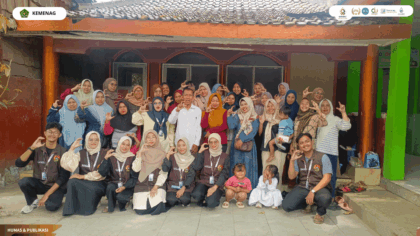 Dokumentasi peserta dan mahasiswa KKN Kelompok 39 usai pelaksanaan Talkshow Digital Smart Family di SDN 1 Astana.