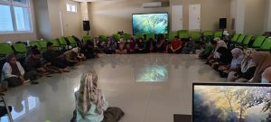 Dr. Atikah Syamsi menyampaikan penguatan implementasi Kurikulum Berbasis Cinta.