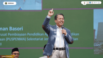 Dr. Ruchman Basori memberikan materi PBAK 2026 UIN Siber Cirebon