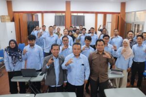 Foto Bersama Kegiatan Peningkatan Literasi IT bagi Tenaga Kependidikan UIN Siber Syekh Nurjati Cirebon Tahun 2026