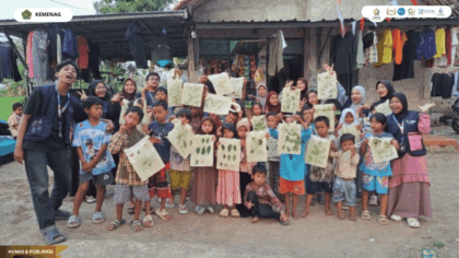 Kegiatan pendampingan belajar anak Desa Banjarwangunan melalui Program SABER KKN 23