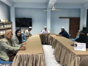 Mahasiswa KKN Internasional UIN SSC mengajar di Phithaksas School Pattani Thailand