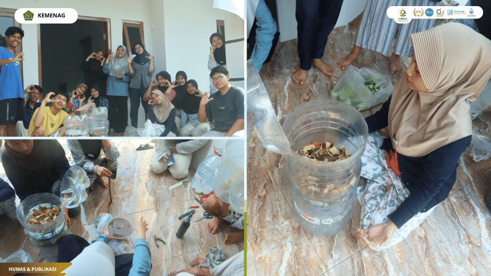Mahasiswa KKN Kelompok 142 UIN Siber Cirebon praktik membuat pupuk organik cair di Posko KKN