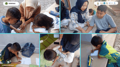 Mahasiswa KKN Kelompok 37 UIN Siber Syekh Nurjati Cirebon mendampingi anak-anak belajar membaca dalam Program SIAP di Desa Klayan.