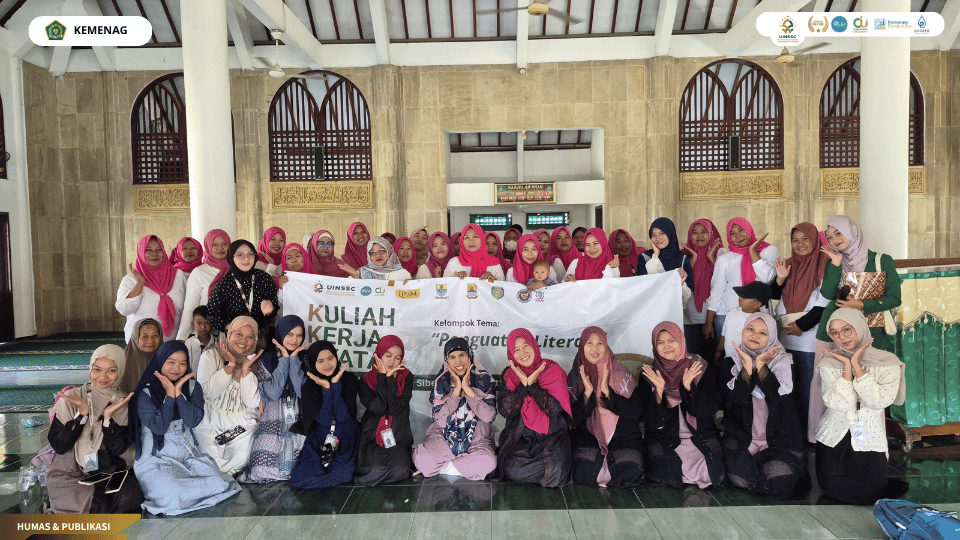 Mahasiswa KKN Kelompok 63 memberikan sosialisasi literasi digital keagamaan kepada wali murid TK As-Salam