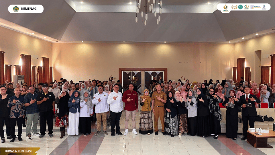 Peserta Workshop Career Readiness FDKI UIN Siber Cirebon mengikuti pembekalan dunia kerja