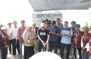 Kelompok KKN 145 Resmikan Rocket Stove di Desa Bobos, Hadirkan Inovasi Energi Tepat Guna