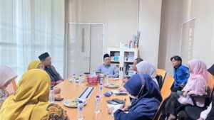 Rapat koordinasi layanan mahasiswa penyandang disabilitas UIN Siber Cirebon di FITK.