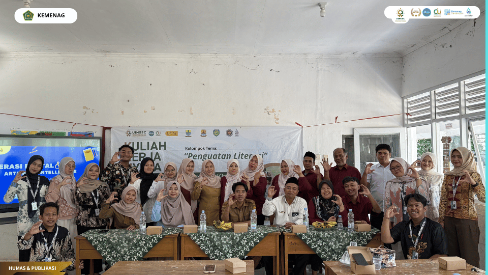 Seminar literasi digital dan AI KKN Kelompok 30 UIN Siber Cirebon