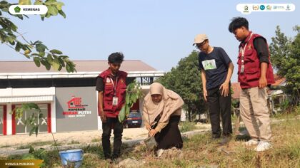 17.845 Pohon untuk Indonesia Hijau, KKN UIN Siber Cirebon Ajak Masyarakat Rawat Bumi Bersama