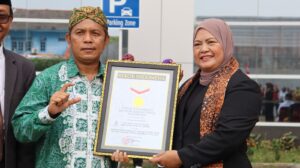 17.845 Pohon Jadi Kado Kemerdekaan, UIN Siber Cirebon Raih Rekor MURI