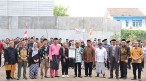 17.845 Pohon Jadi Kado Kemerdekaan, UIN Siber Cirebon Raih Rekor MURI