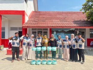#UINSiberCirebon, #UINSSC, #KKN126, #KKNUINSiberCirebon, #DesaBanjarwangunan, #Mundu ,#Cirebon #EdukasiSampah, #WaktuUraiSampah, #PeduliLingkungan, #PengelolaanSampah ,#SampahPlastik ,#LingkunganBersih, #EdukasiLingkungan, #DesaBersih, #MahasiswaMengabdi, #KKNMengabdi ,#KurangiSampah, #JagaLingkungan ,#LangkahKecilDampakBesar,# KampusBerdampak,#KampusBerkelanjutan,#KampusRamahDifabel,#SDGs04,