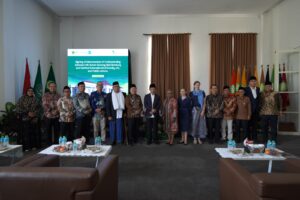 Disaksikan Menag, UIN Bandung dan UIN Siber Cirebon Teken MoU dengan Hartford International University AS