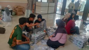 “Dari Topi, slayer, buku catatan hingga PIN, DEMA UIN Siber Cirebon Siapkan Atribut Keren untuk Maba PBAK 2026”