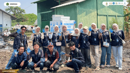 KKN Kelompok 123 UIN SSC membuat rocket stove di TPS Desa Dawuan