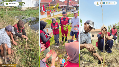 Mahasiswa KKN 45 UIN Siber Syekh Nurjati Cirebon menanam pohon bersama masyarakat Desa Mayung