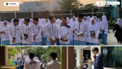 Mahasiswa PLP UIN Siber Cirebon mengikuti pembiasaan tadarus Al-Qur’an pagi di SMK Farmasi Muhammadiyah.